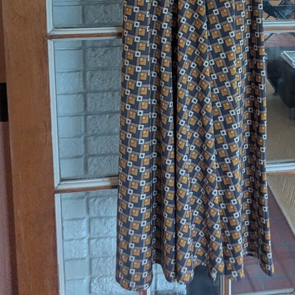 Karina Dress M/L - Picture 7 of 13